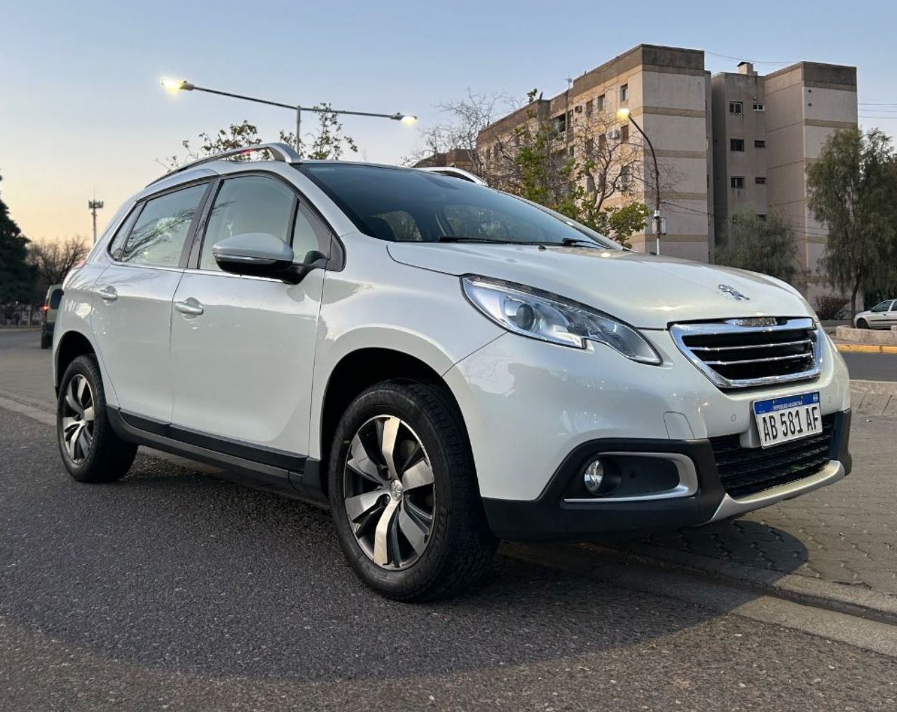 Peugeot 2008 Usado Financiado en Mendoza, deRuedas