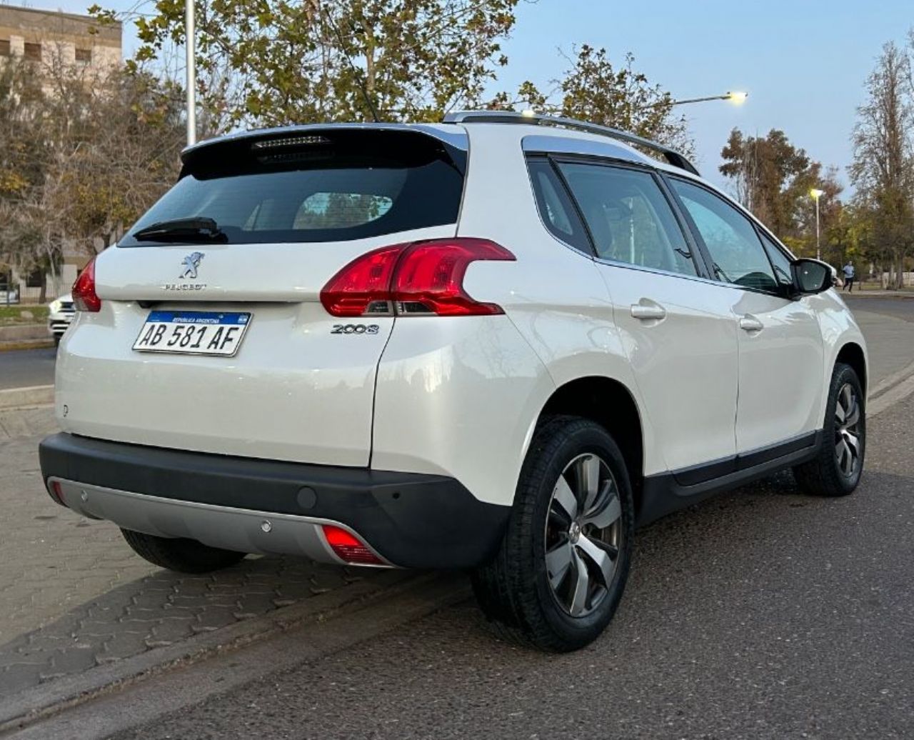 Peugeot 2008 Usado Financiado en Mendoza, deRuedas
