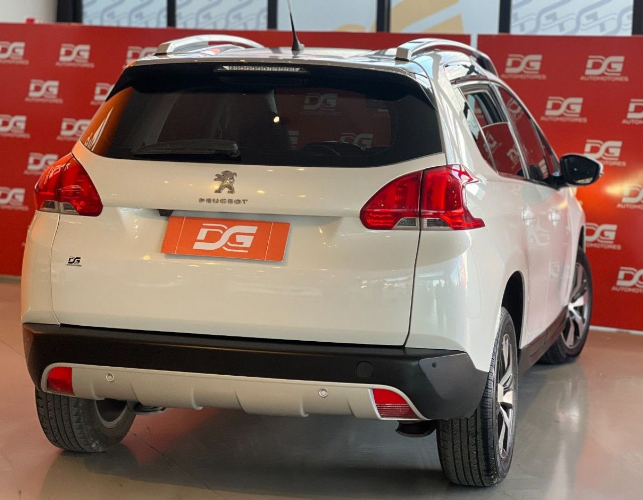 Peugeot 2008 Usado Financiado en Córdoba, deRuedas