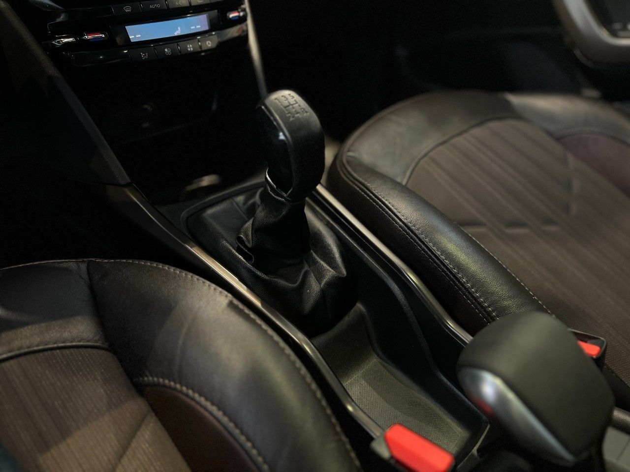 Peugeot 2008 Usado Financiado en Córdoba, deRuedas
