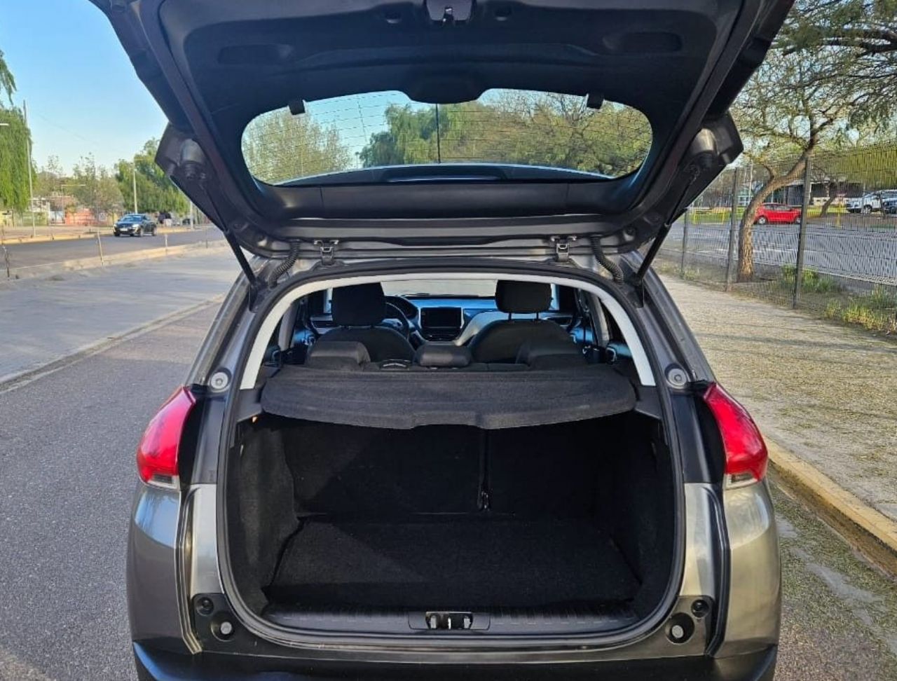 Peugeot 2008 Usado Financiado en Mendoza, deRuedas