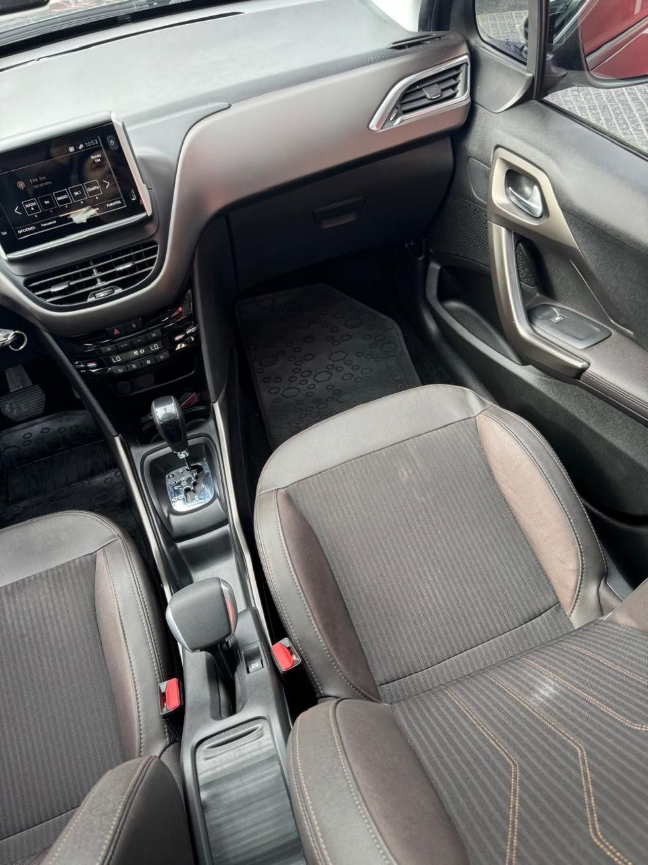 Peugeot 2008 Usado Financiado en Córdoba, deRuedas