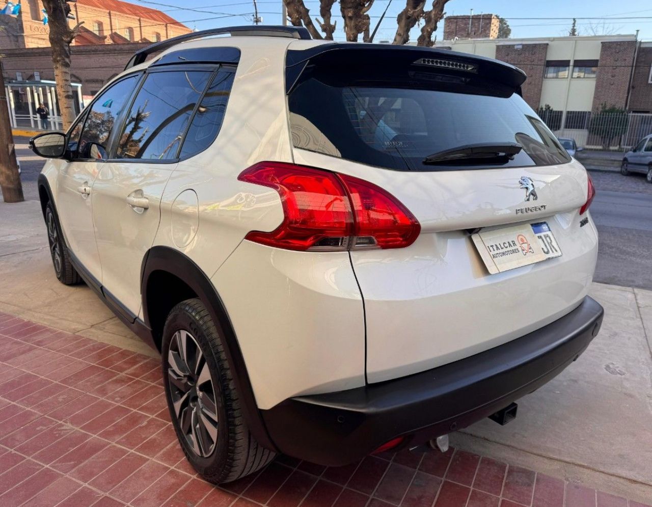 Peugeot 2008 Usado Financiado en Mendoza, deRuedas