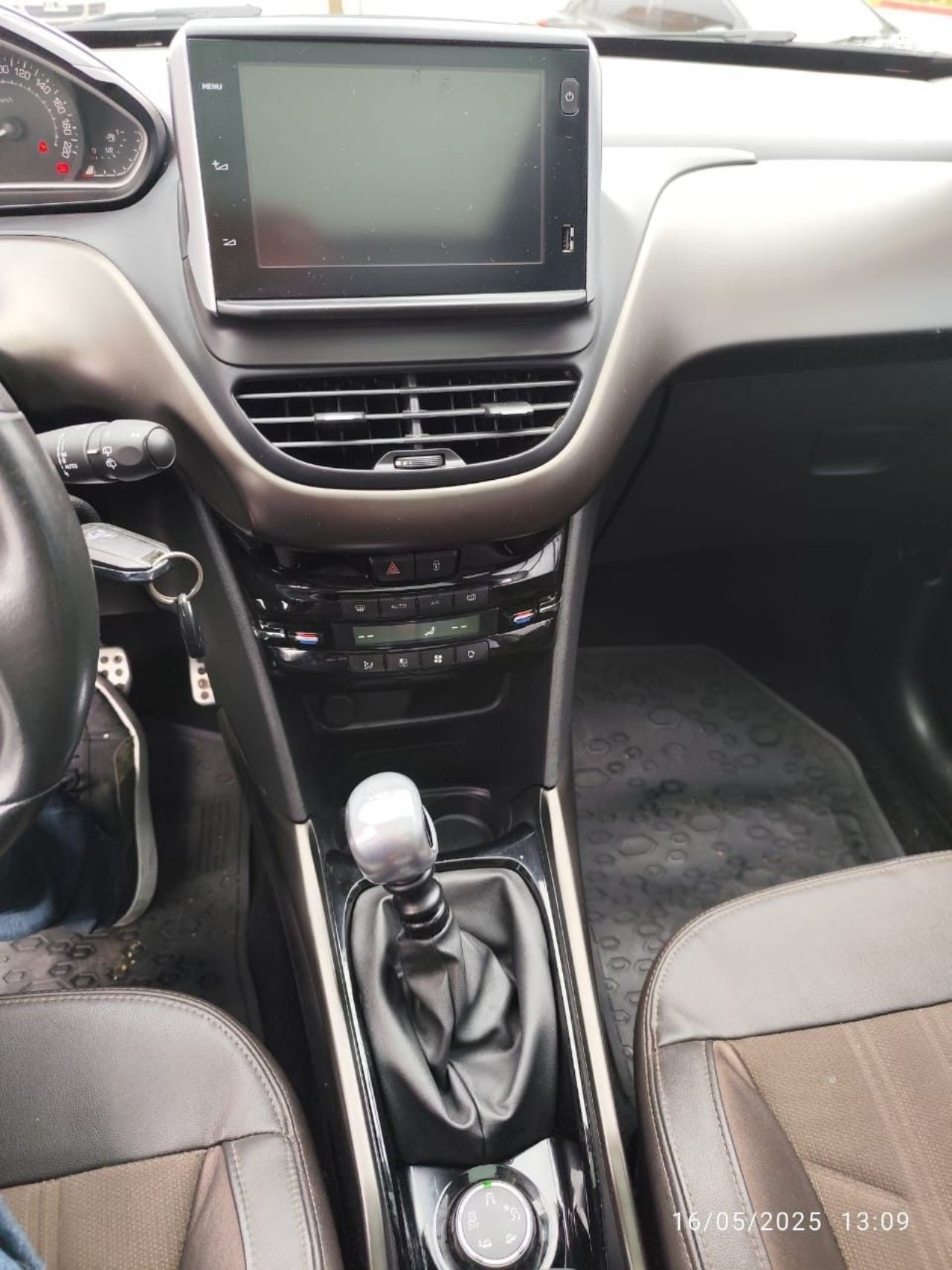 Peugeot 2008 Usado Financiado en Córdoba, deRuedas