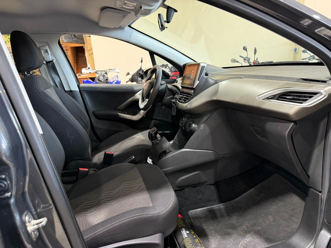 Peugeot 2008 Usado Financiado en San Juan, deRuedas