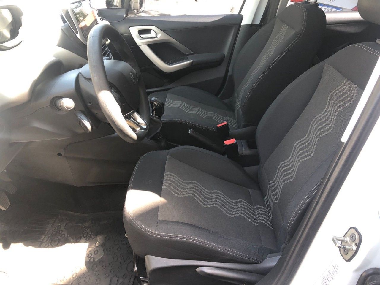 Peugeot 2008 Usado Financiado en Córdoba, deRuedas