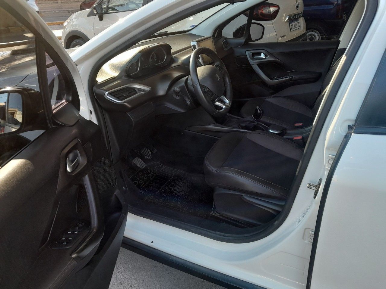 Peugeot 2008 Usado Financiado en Mendoza, deRuedas