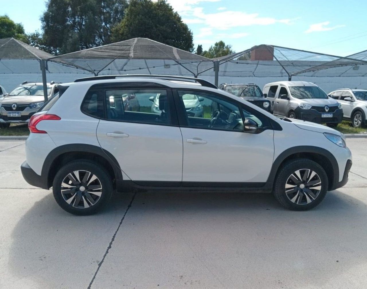 Peugeot 2008 Usado Financiado en Córdoba, deRuedas