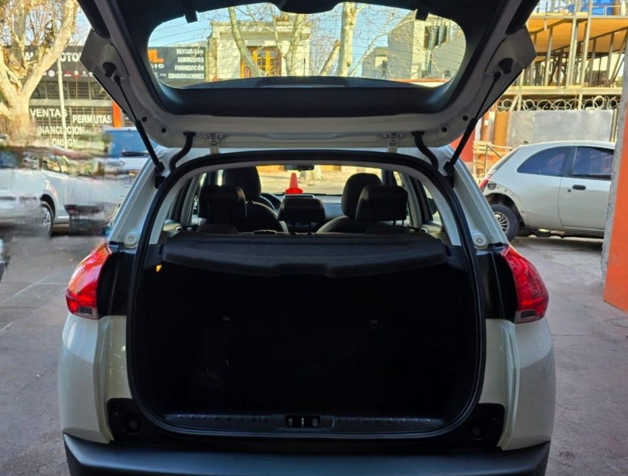 Peugeot 2008 Usado Financiado en Mendoza, deRuedas
