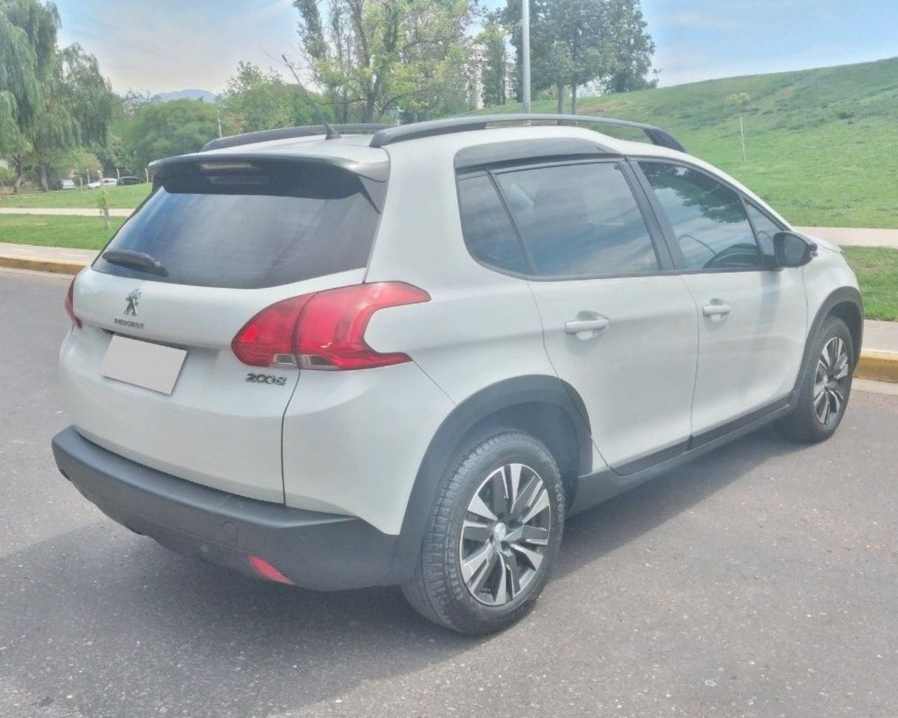 Peugeot 2008 Usado Financiado en Mendoza, deRuedas