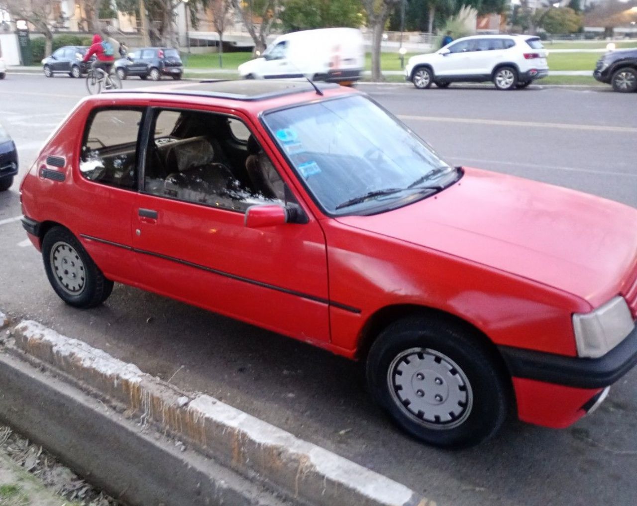 Peugeot 205 Usado en San Juan, deRuedas