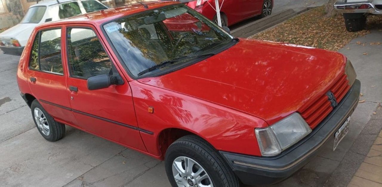 Peugeot 205 Usado en Mendoza, deRuedas