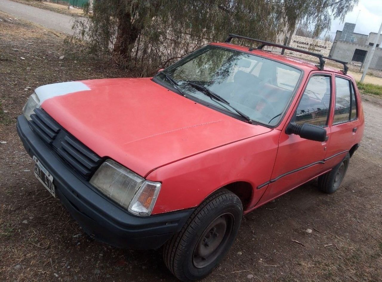 Peugeot 205 Usado en Mendoza, deRuedas