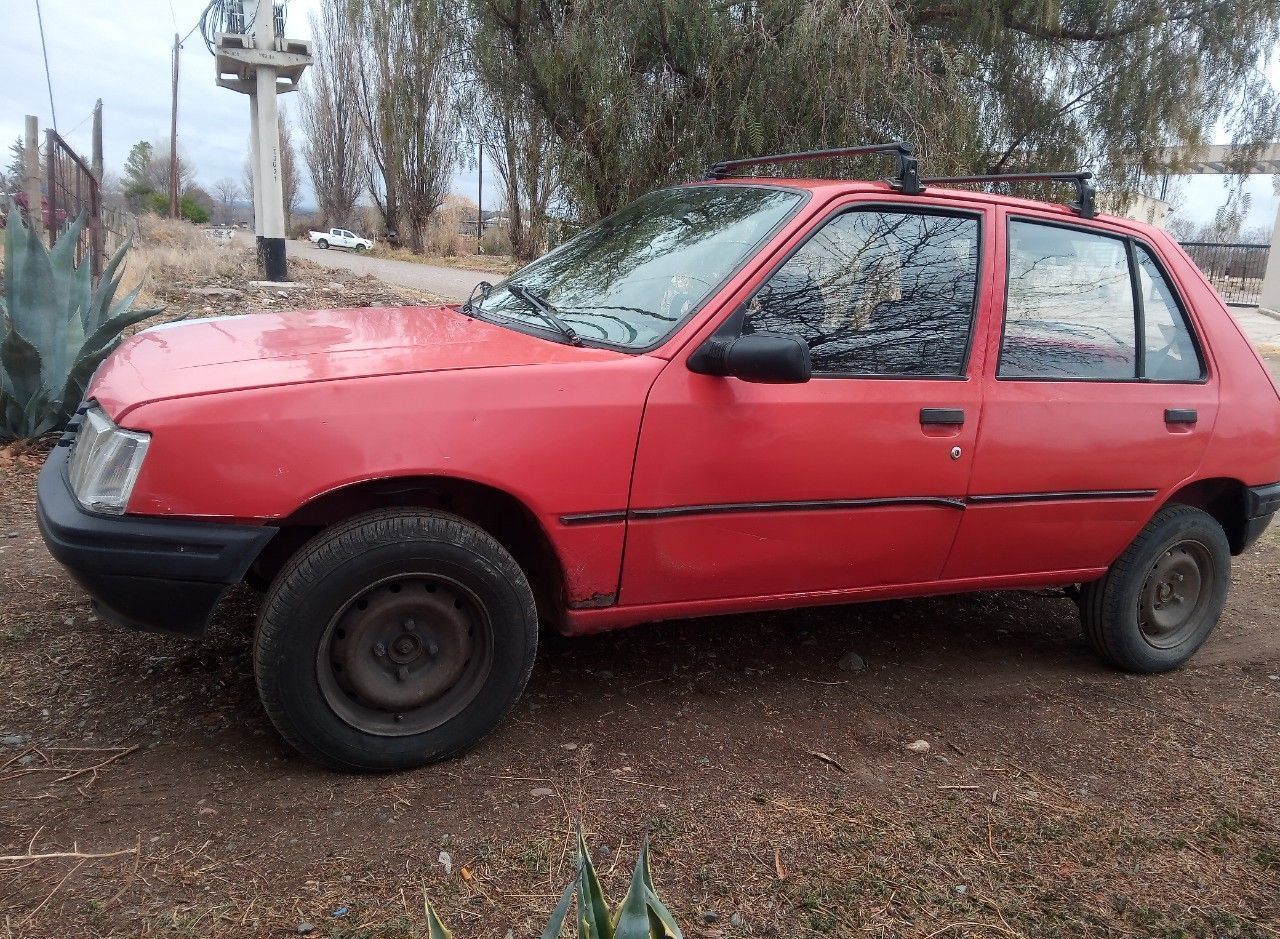 Peugeot 205 Usado en Mendoza, deRuedas