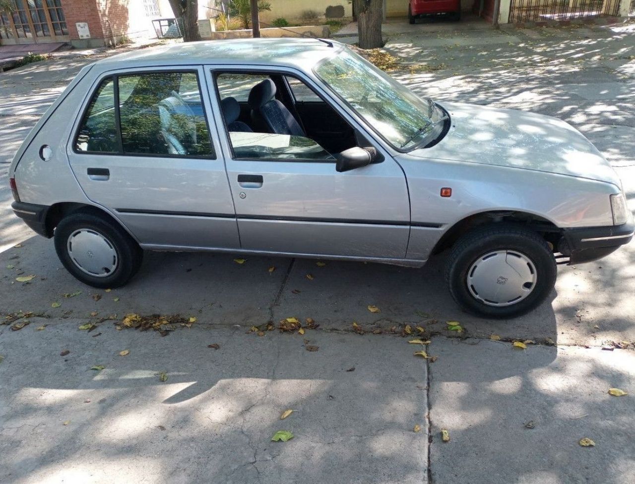 Peugeot 205 Usado en Mendoza, deRuedas