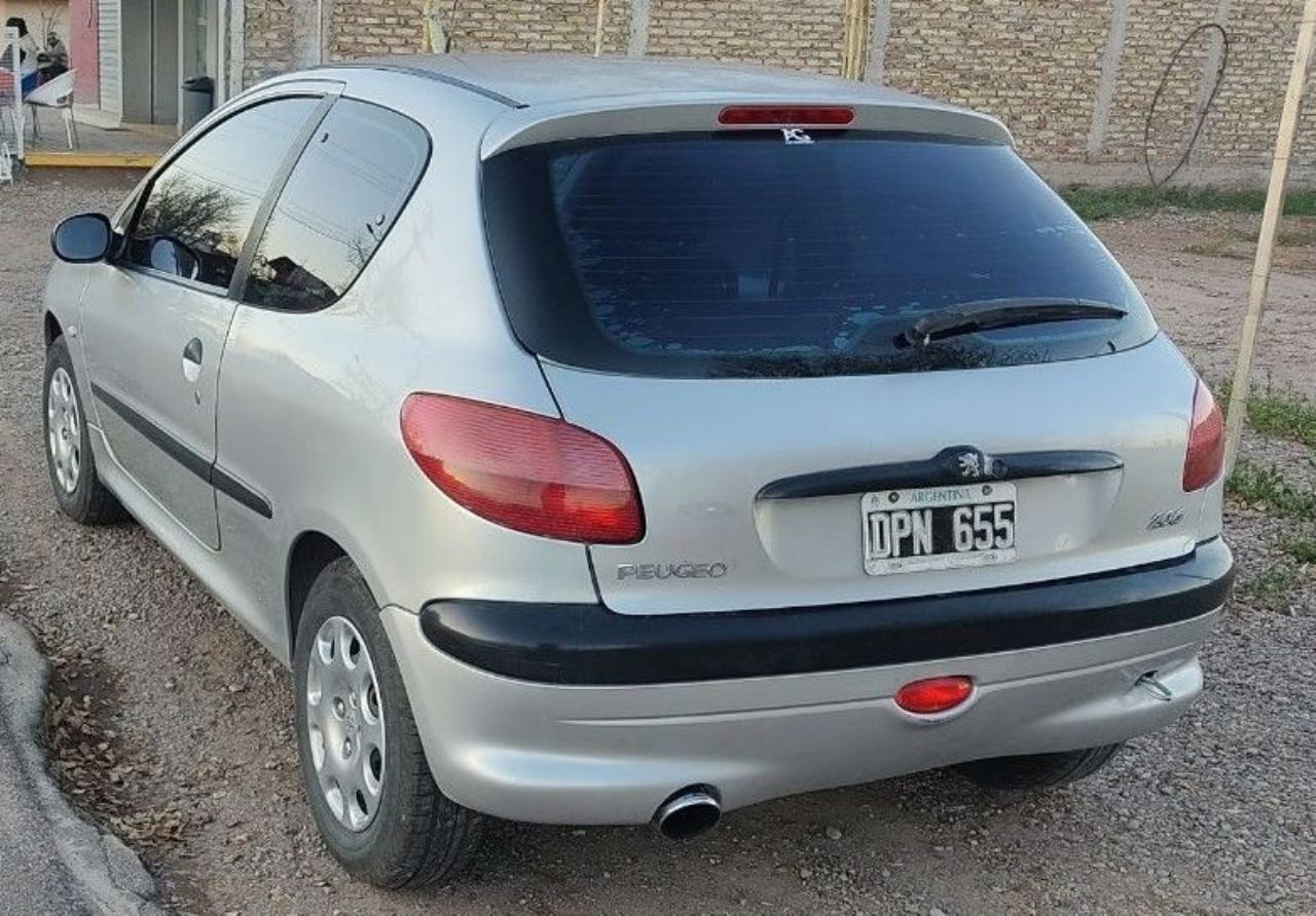 Peugeot 206 Usado en Mendoza, deRuedas