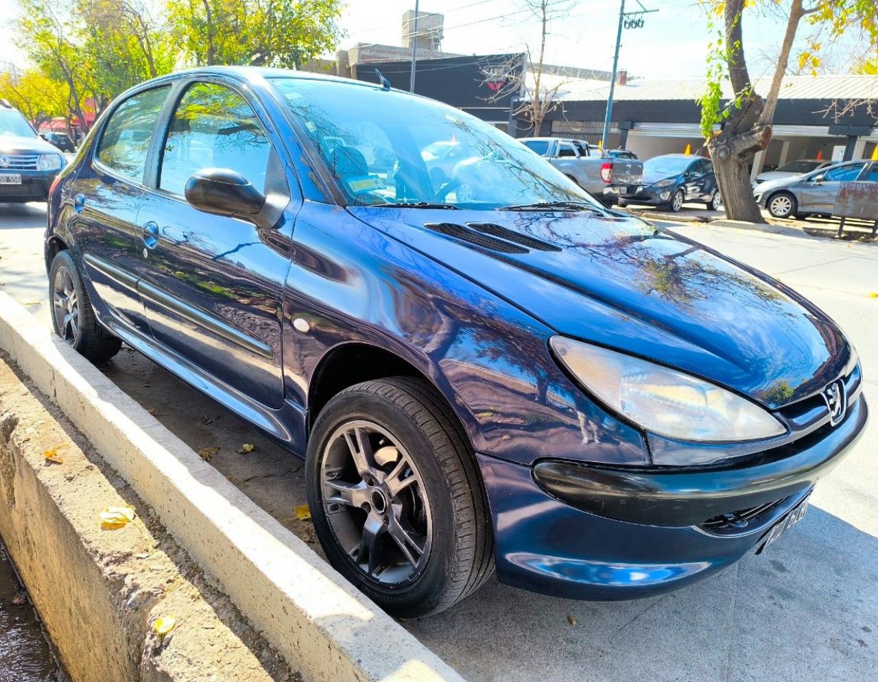Peugeot 206 Usado en Mendoza, deRuedas