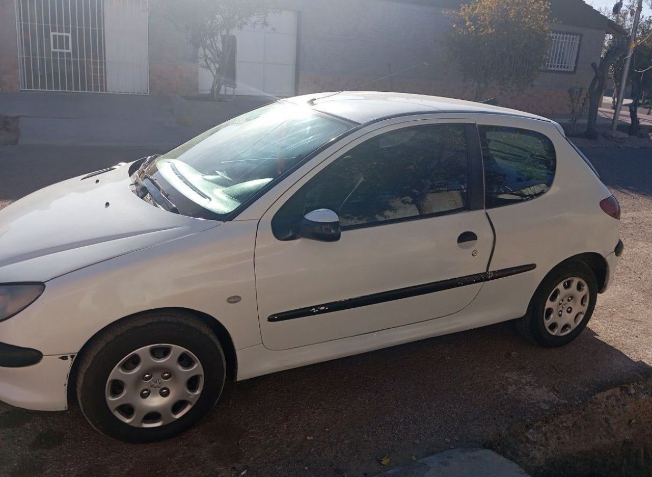 Peugeot 206 Usado en Mendoza, deRuedas