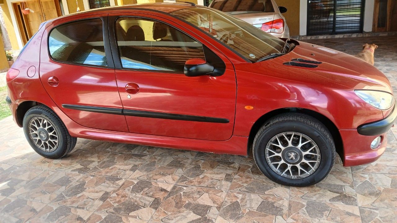 Peugeot 206 Usado en Mendoza, deRuedas
