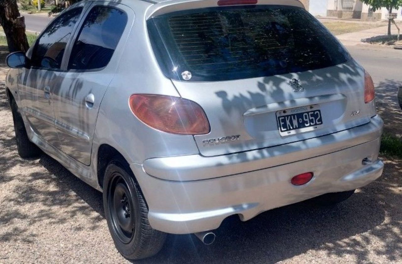 Peugeot 206 Usado en Mendoza, deRuedas