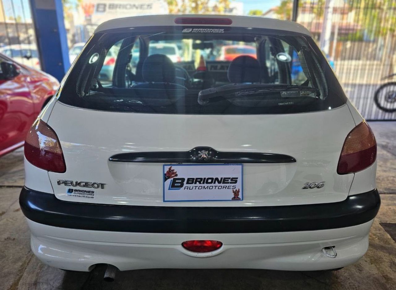 Peugeot 206 Usado en Mendoza, deRuedas