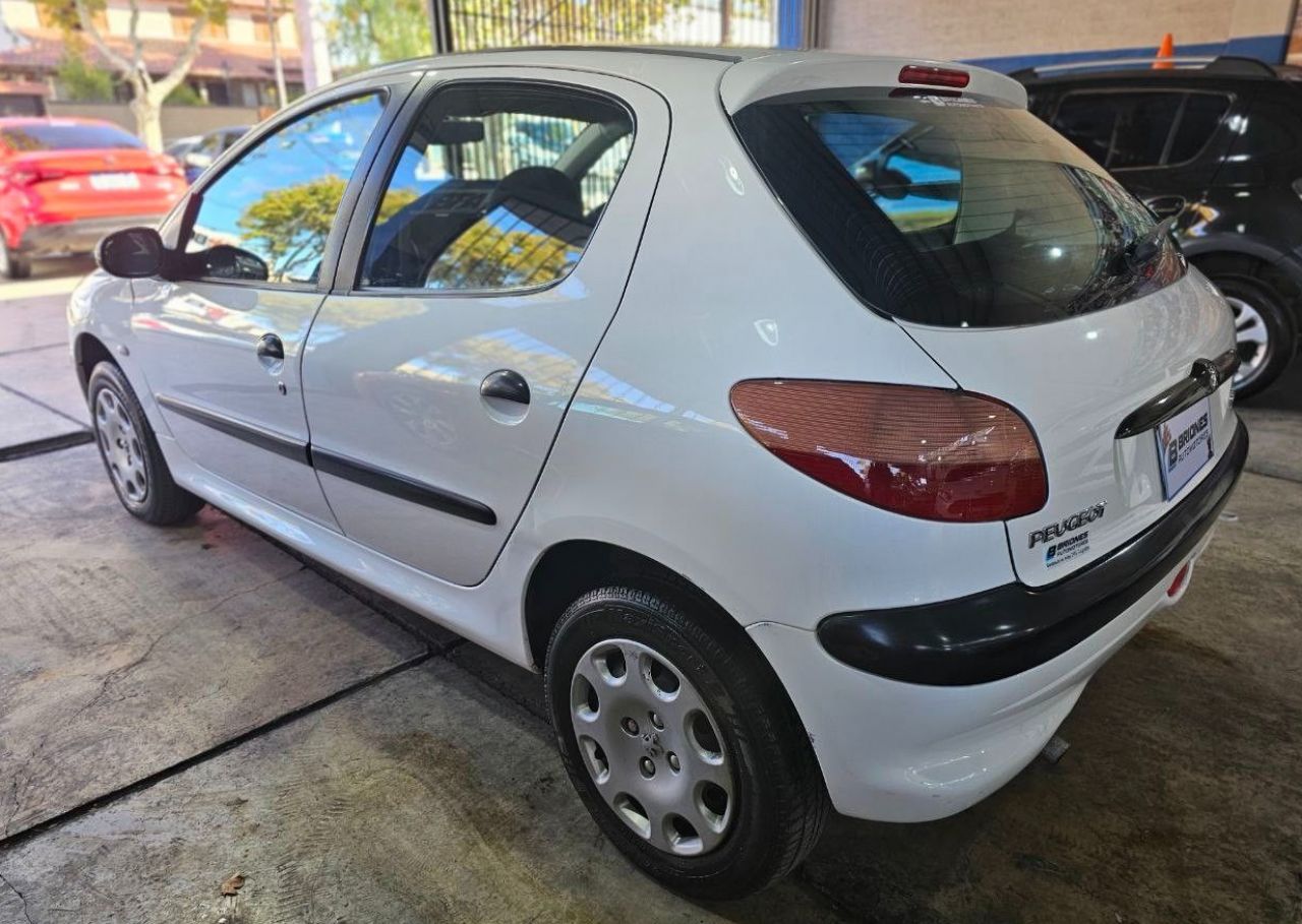 Peugeot 206 Usado en Mendoza, deRuedas