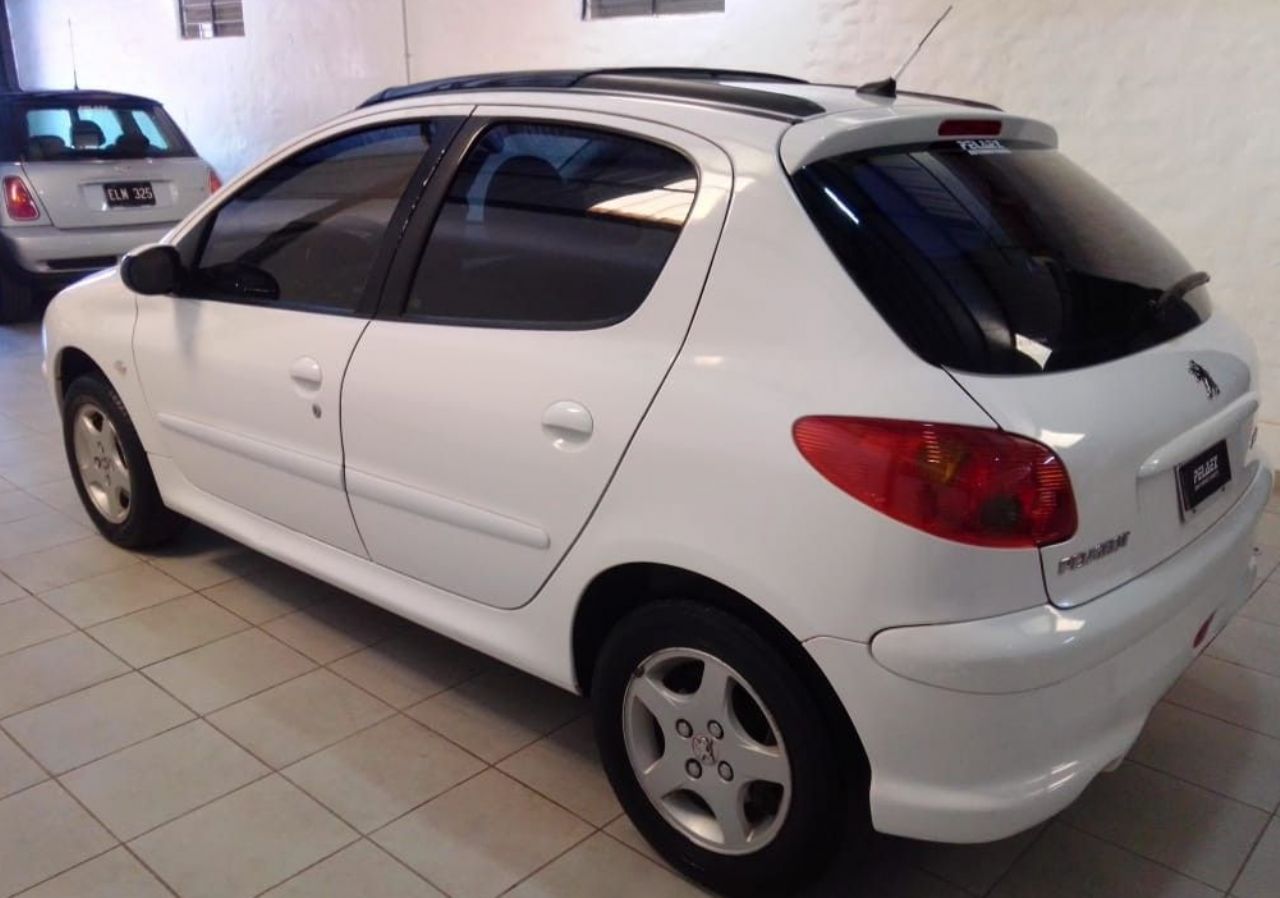 Peugeot 206 Usado en Mendoza, deRuedas
