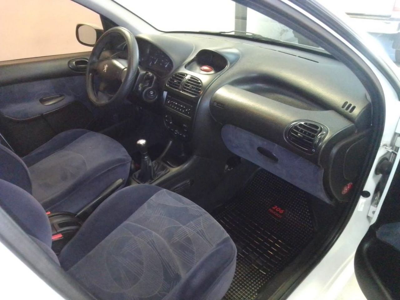 Peugeot 206 Usado en Mendoza, deRuedas