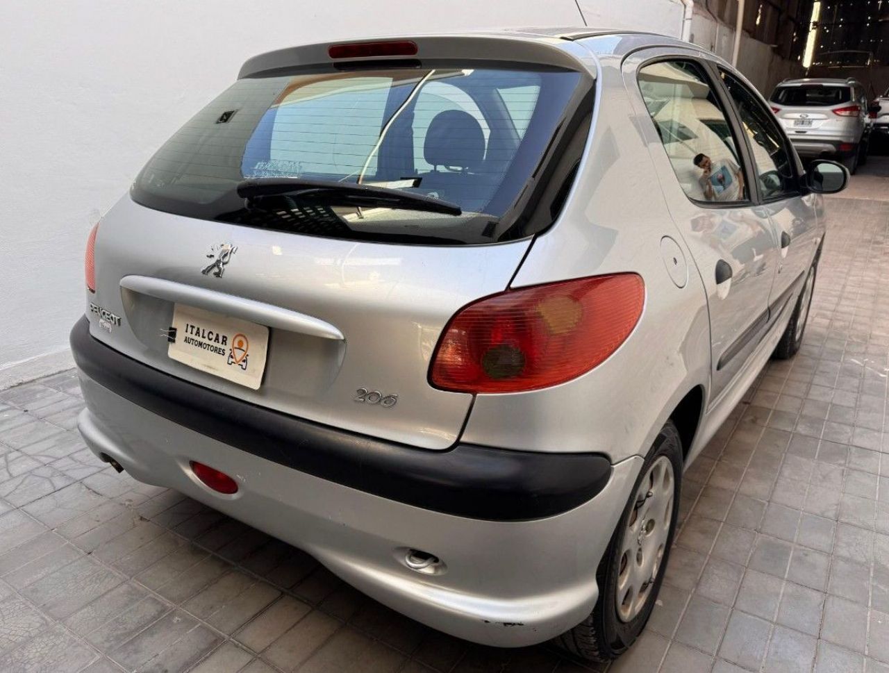 Peugeot 206 Usado en Mendoza, deRuedas