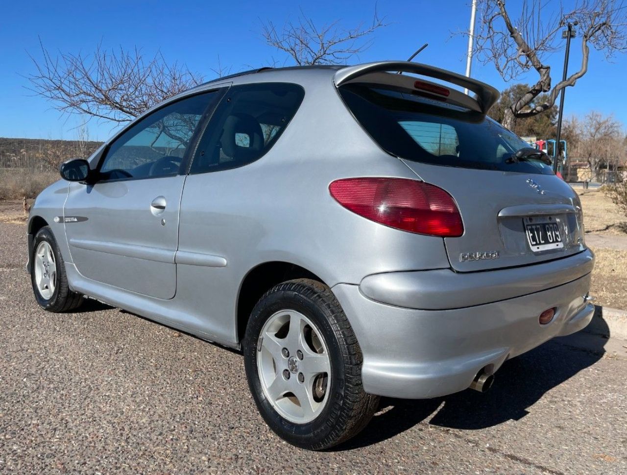 Peugeot 206 Usado en Mendoza, deRuedas