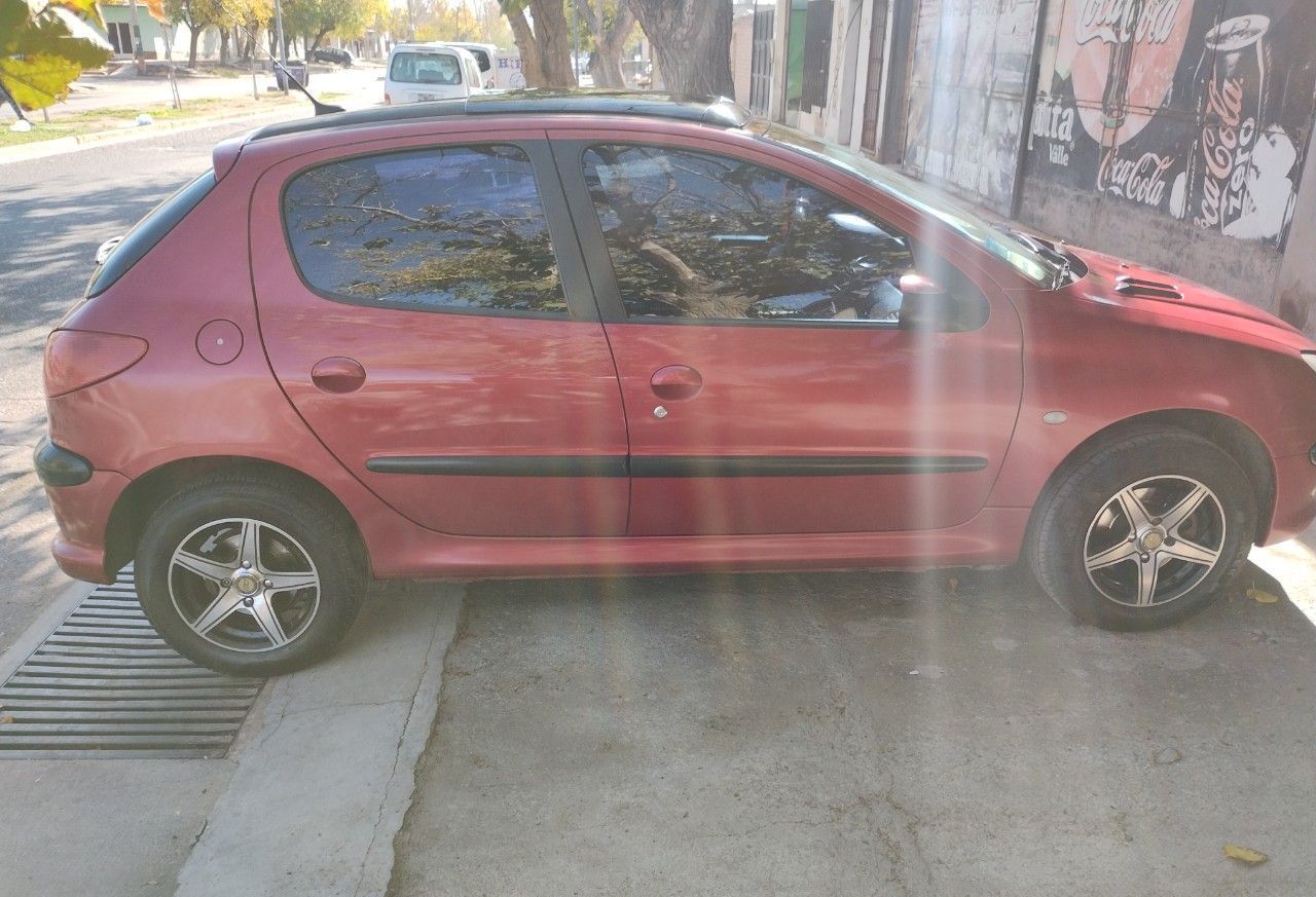 Peugeot 206 Usado en Mendoza, deRuedas