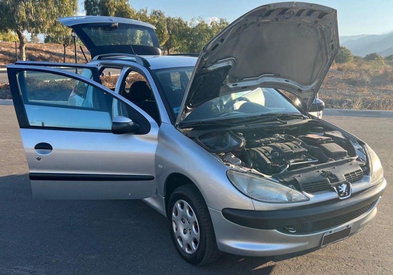 Peugeot 206 Usado en Mendoza, deRuedas