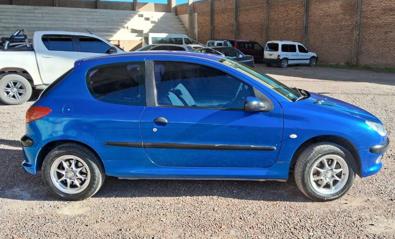 Peugeot 206 Usado en Mendoza, deRuedas