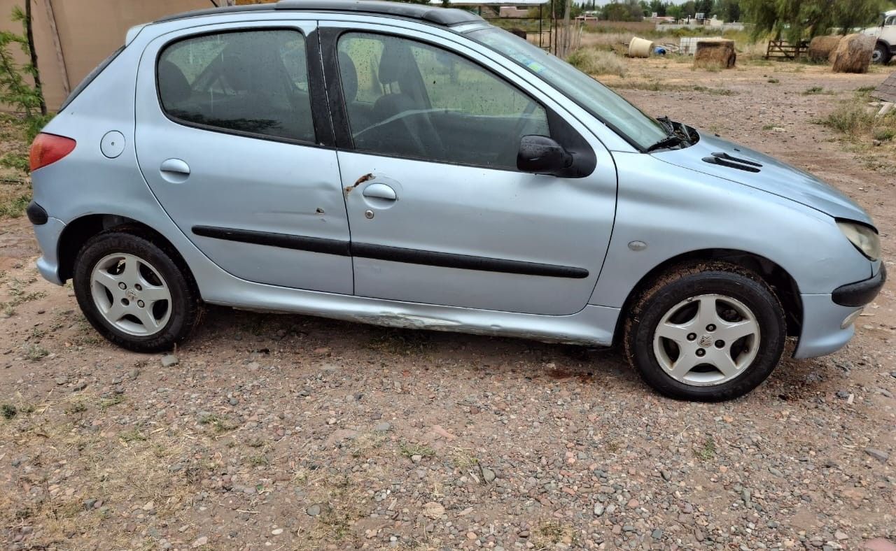 Peugeot 206 Usado en Mendoza, deRuedas