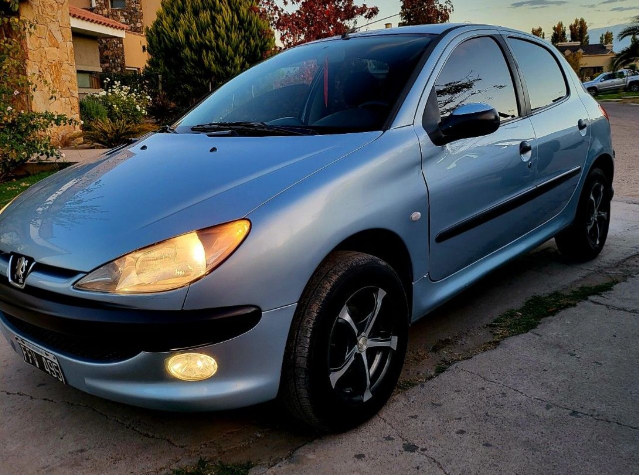 Peugeot 206 Usado en Mendoza, deRuedas