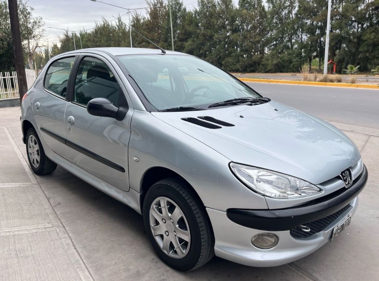 Peugeot 206 Usado en Mendoza, deRuedas
