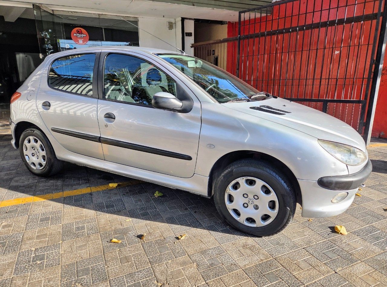 Peugeot 206 Usado en Mendoza, deRuedas