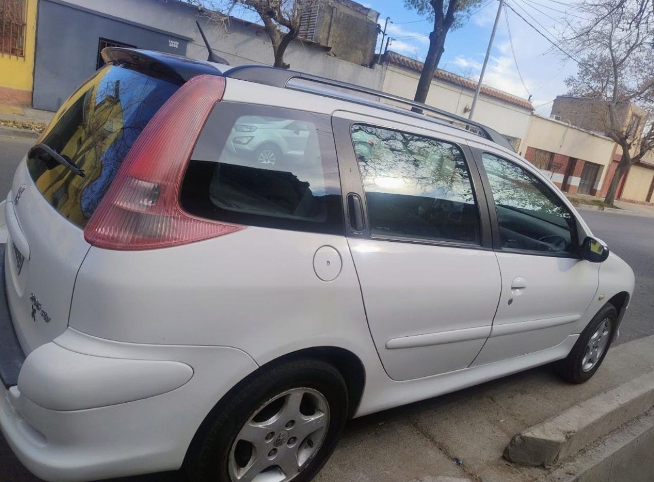 Peugeot 206 Usado en Mendoza, deRuedas