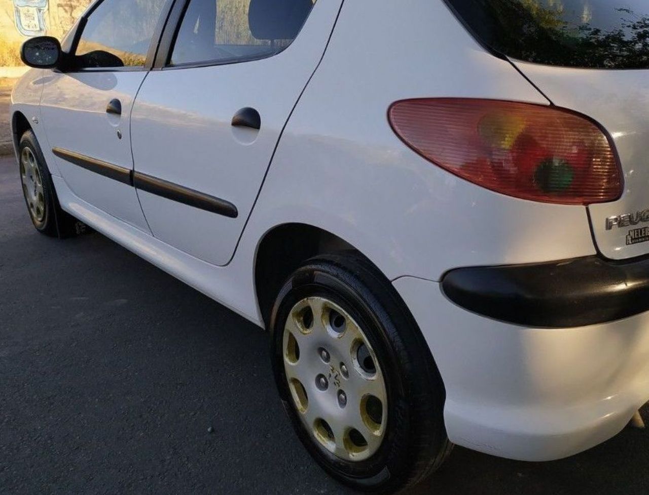 Peugeot 206 Usado en Mendoza, deRuedas