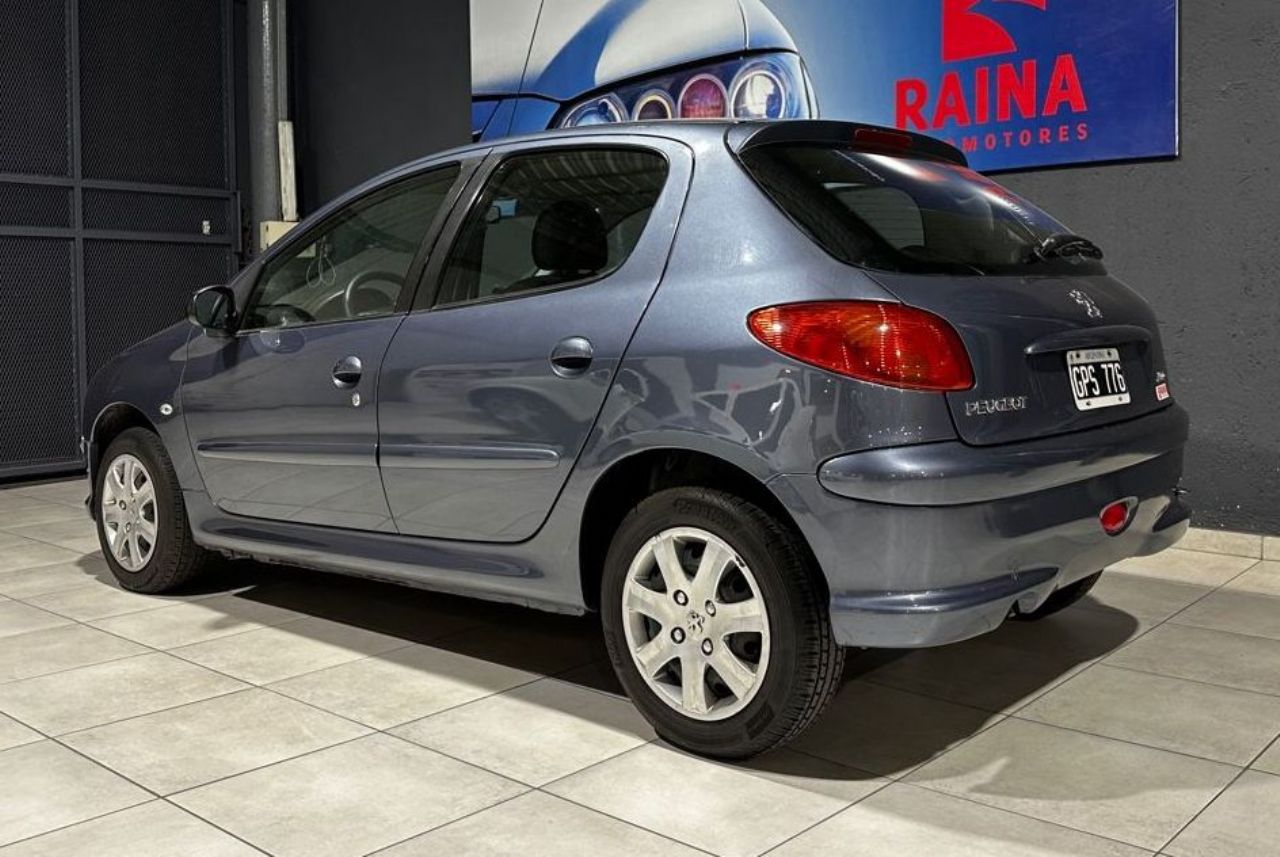 Peugeot 206 Usado en Mendoza, deRuedas