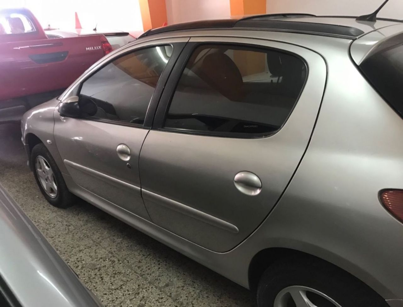 Peugeot 206 Usado en Mendoza, deRuedas