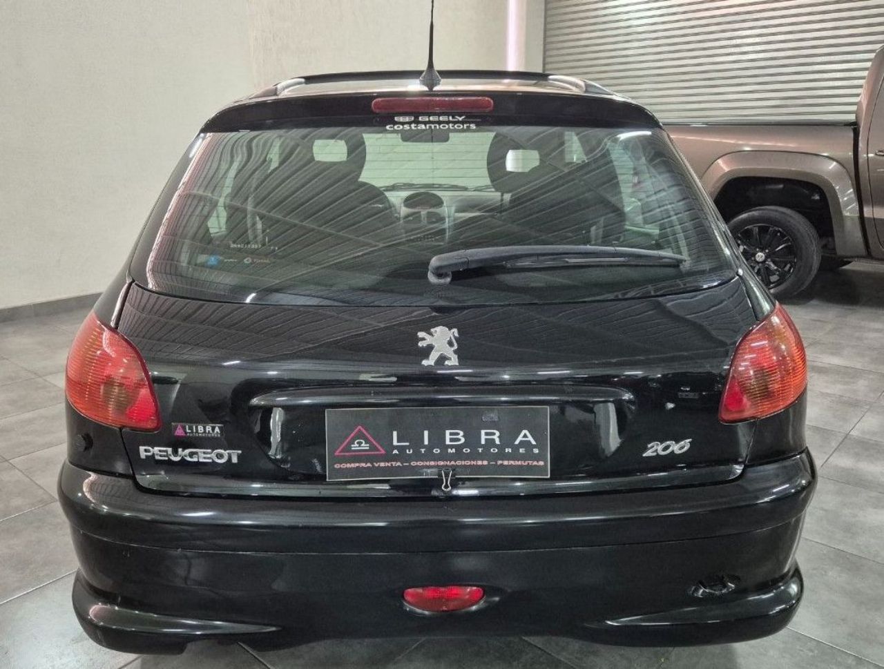 Peugeot 206 Usado Financiado en Mendoza, deRuedas