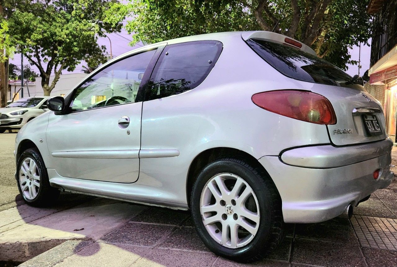 Peugeot 206 Usado en Mendoza, deRuedas