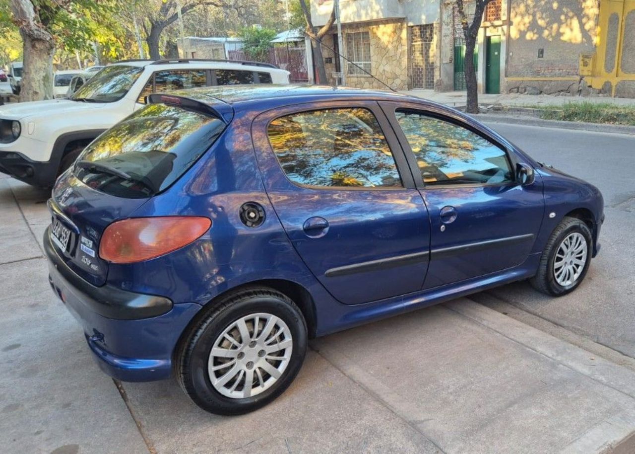 Peugeot 206 Usado en Mendoza, deRuedas