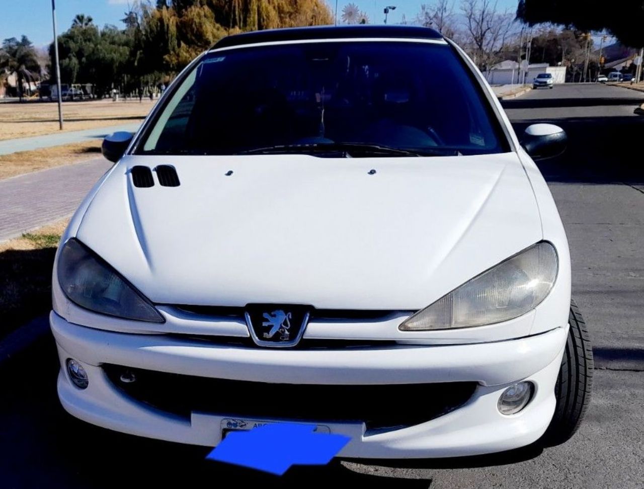Peugeot 206 Usado en Mendoza, deRuedas