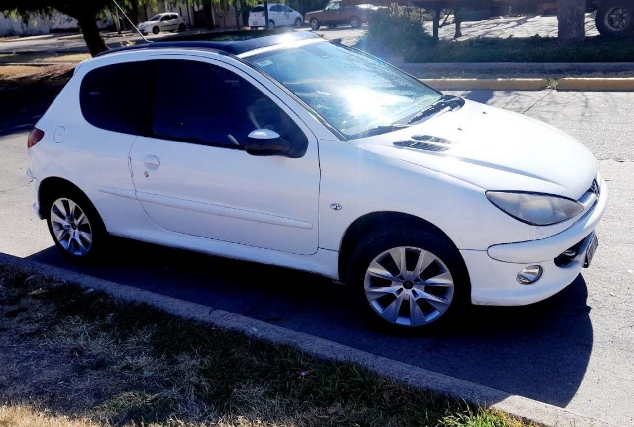 Peugeot 206 Usado en Mendoza, deRuedas