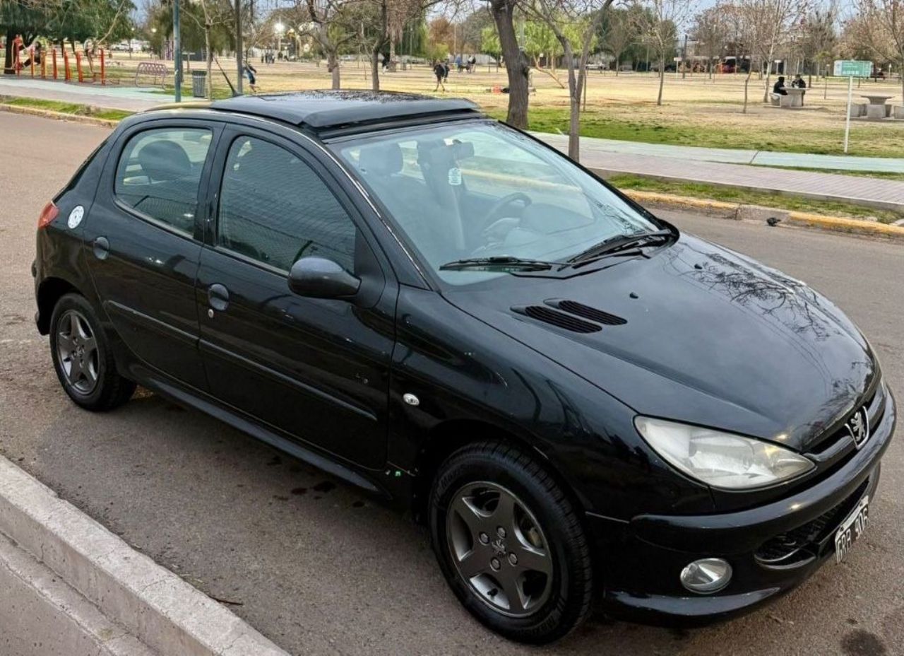 Peugeot 206 Usado en Mendoza, deRuedas