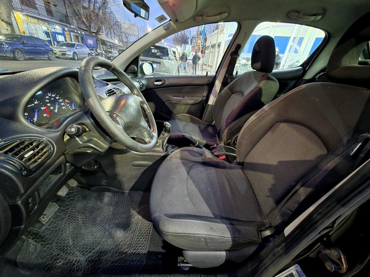 Peugeot 206 Usado en Mendoza, deRuedas