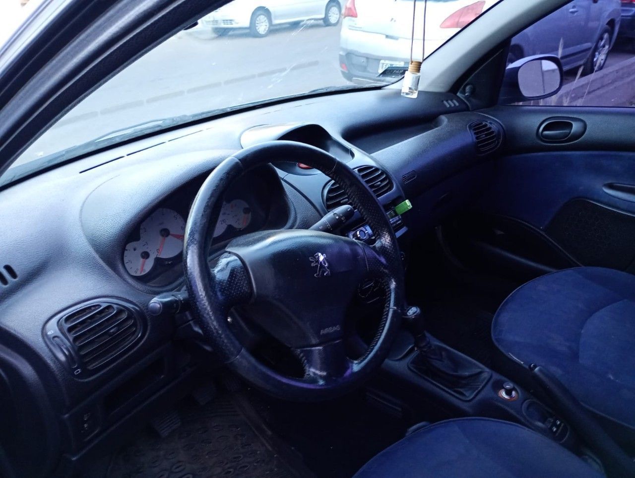 Peugeot 206 Usado en Mendoza, deRuedas