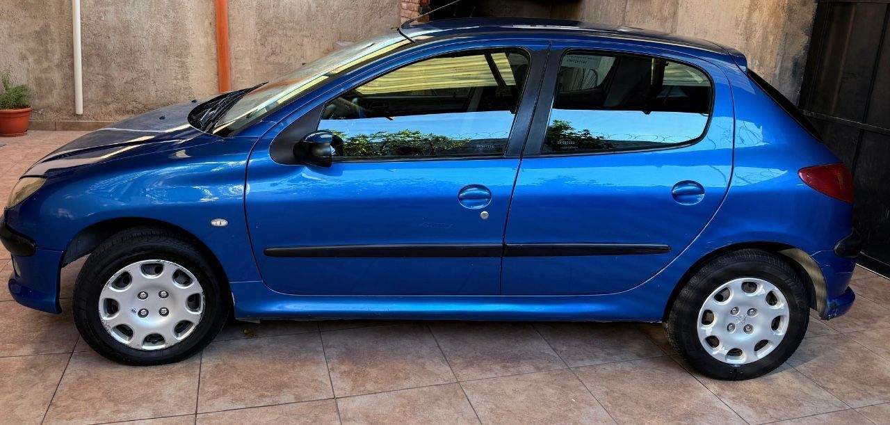Peugeot 206 Usado en Mendoza, deRuedas